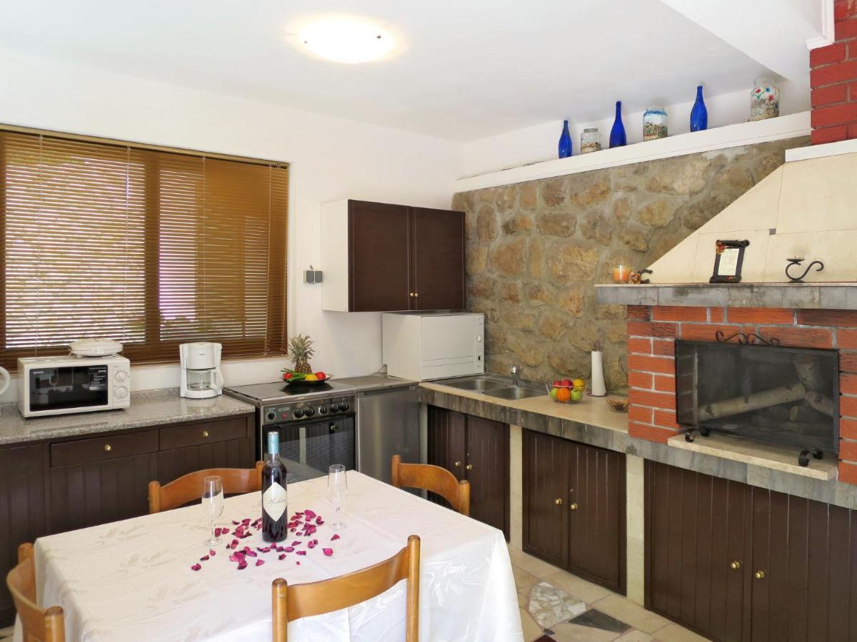 Apartment Oscha - Lov300 By Interhome لوفغان المظهر الخارجي الصورة